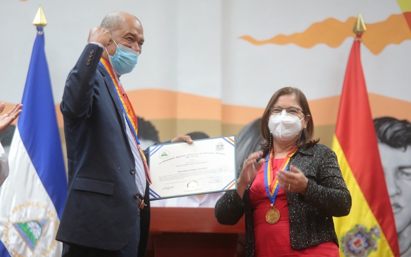 honoris-causa